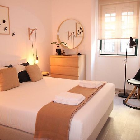 Apartamento Nas Olaias A 5 Minutos Da Faculdade Isel E Ist Lisboa Exteriör bild